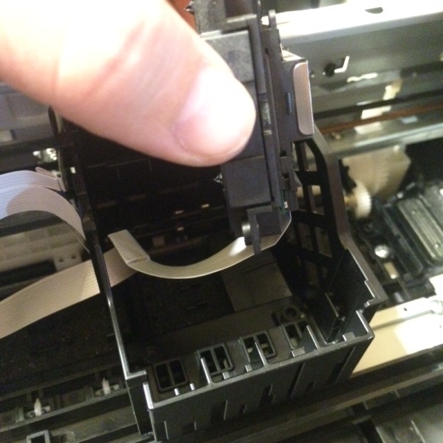 Gently remove the printhead. Take note of the flex cable path.